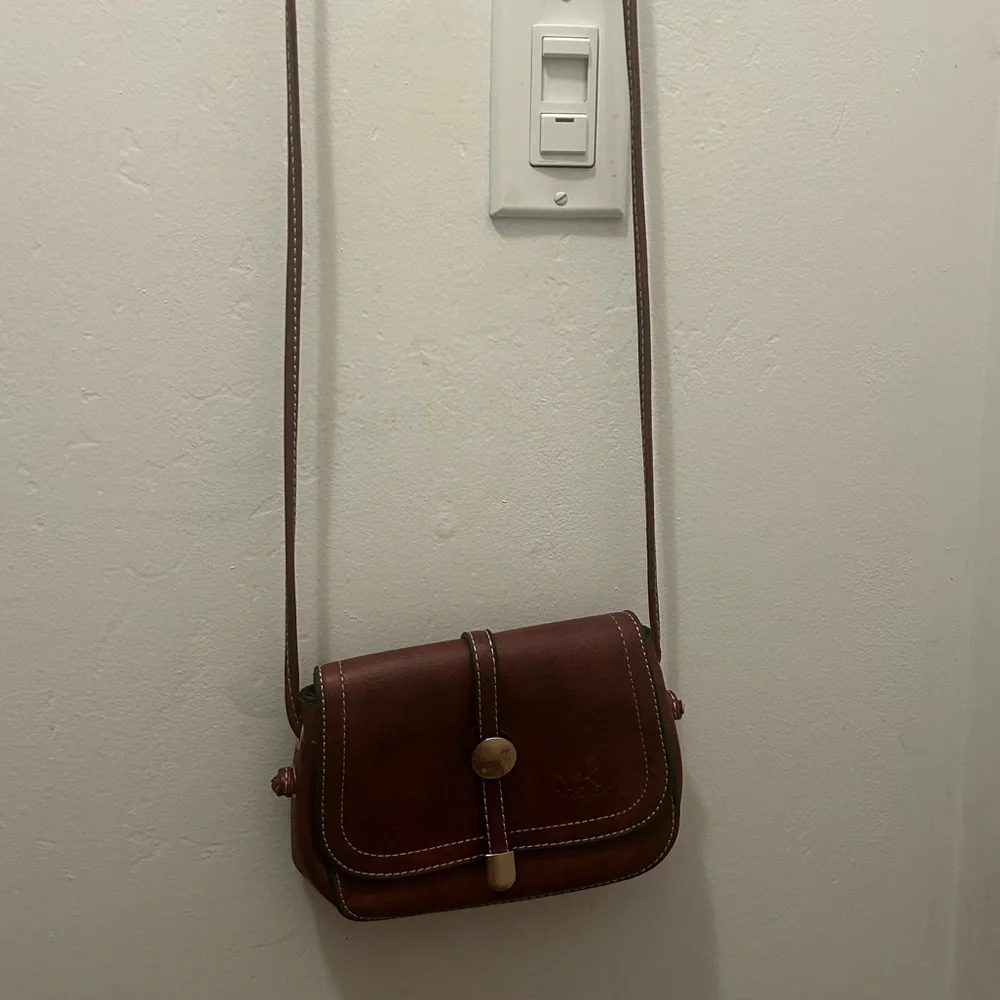 Michael Kors crossbody - Picture 2 of 3